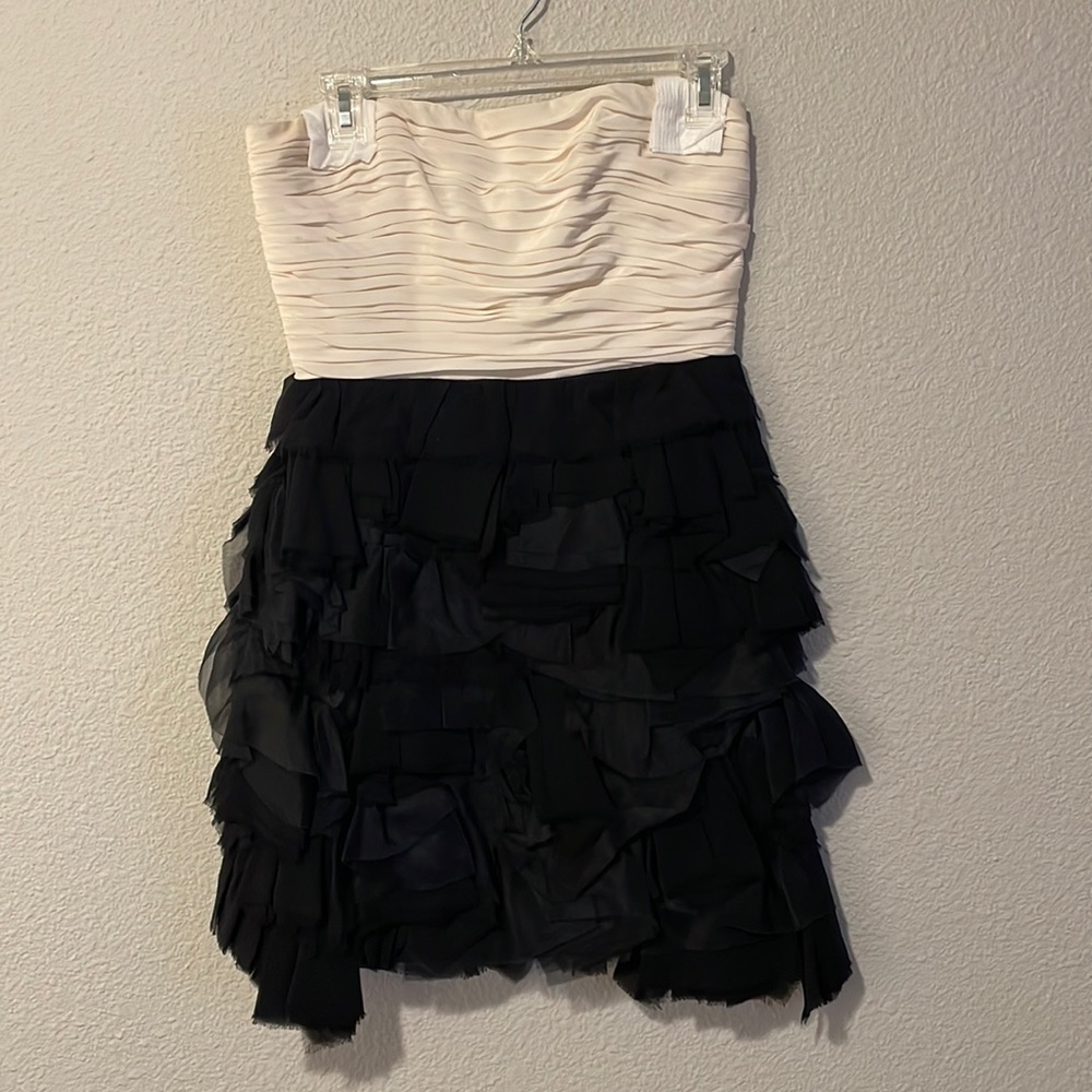 Alice + Olivia Black/White Strapless Dress; Size M